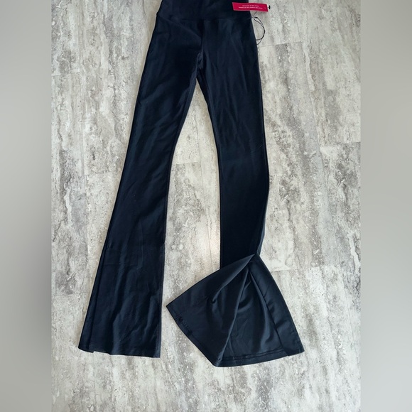 CARBON38 Black Leggings - Picture 2 of 5